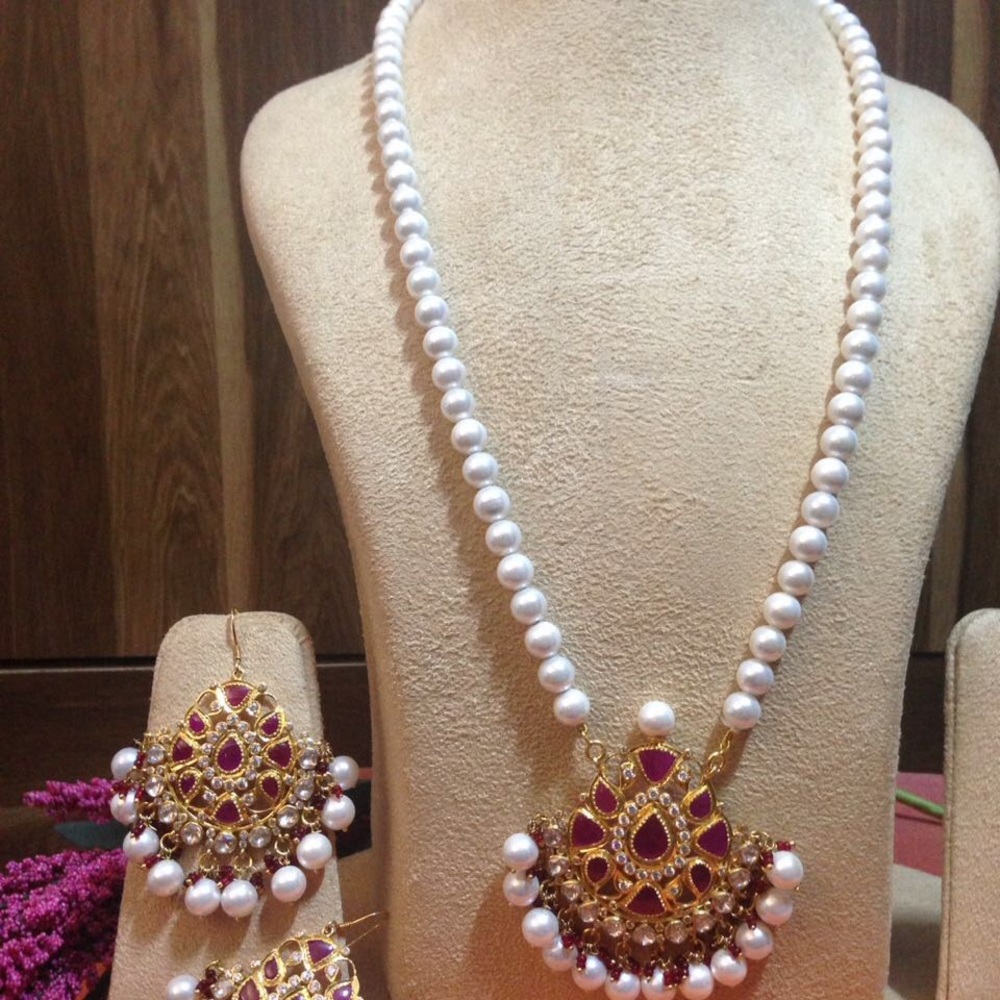Necklace and Chand Bali Set in silver - Picture 4 of 6